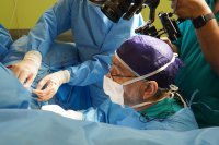 افتتاح رسمی بخش اورولوژی ترمیمی در بیمارستان شهدای تجریش با انجام ۱۰ عمل جراحی همزمان و پخش زنده بینالمللی